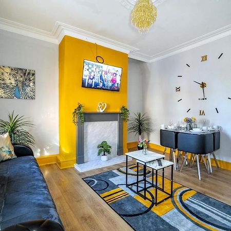 *1Es* For Your Most Relaxed & Cosy Stay + Free Parking + Free Fast Wifi * 利兹 外观 照片