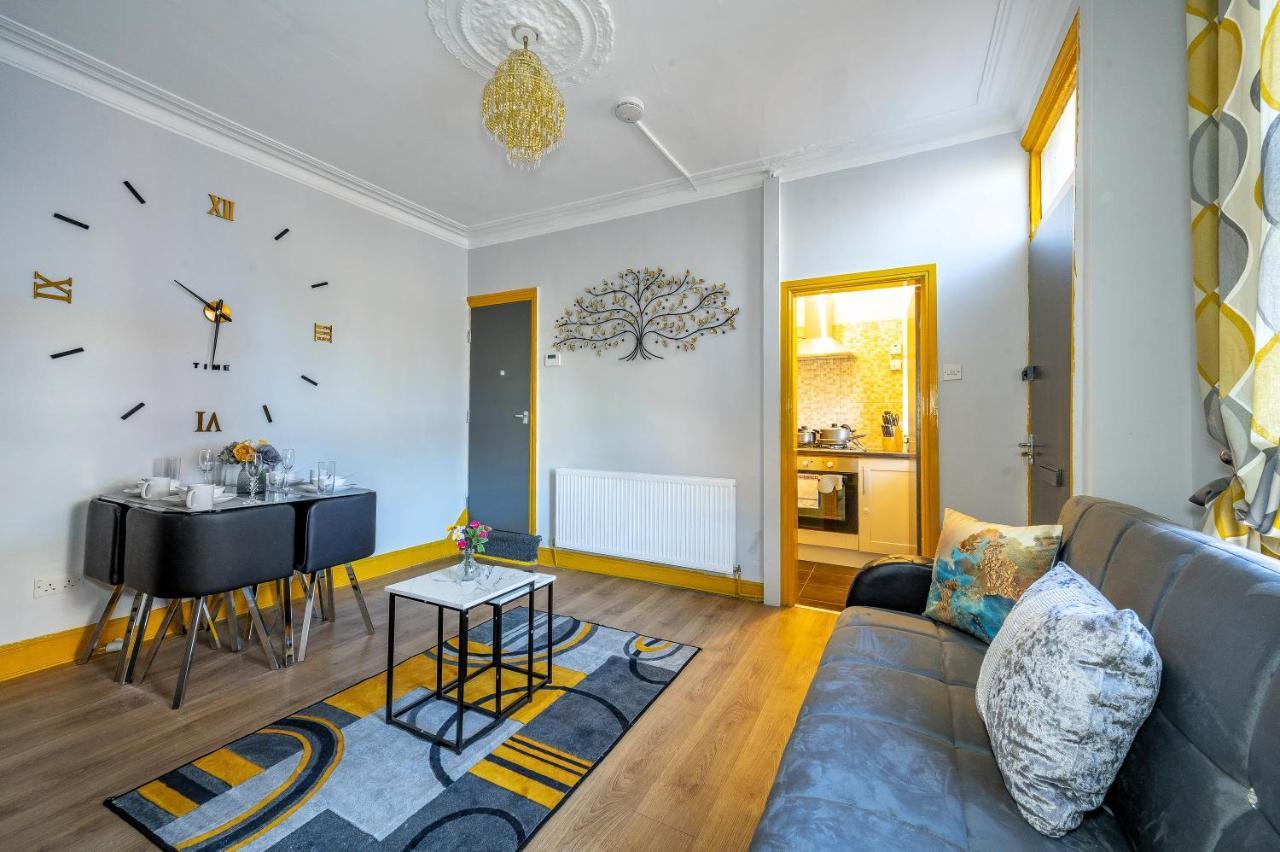 *1Es* For Your Most Relaxed & Cosy Stay + Free Parking + Free Fast Wifi * 利兹 外观 照片